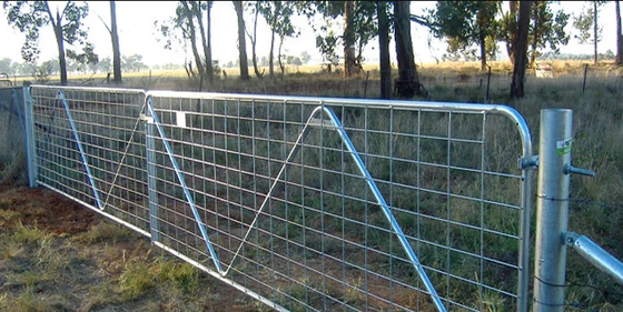 Portão galvanizado para gado pesado / portões para gado 1,7 m