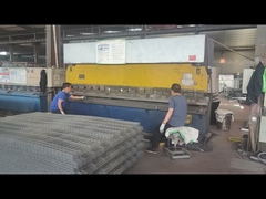 A malha de segurança 3D está a ser dobrada.