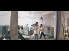 Vídeo de produção do poste de vedação de malha V