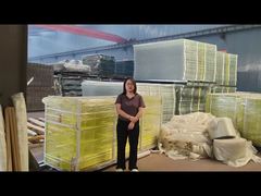 Quantas cores estão disponíveis para cercas de proteção de bordas?