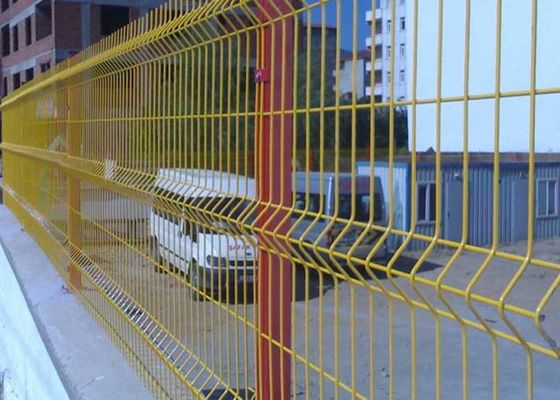 Galvanized Wire 55X200mm V Mesh Security Fencing