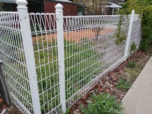 Qualidade  Triangle Black Steel Bending Roll Top Fence Hot Dipped Galvanized Fábrica