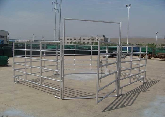 Panela de vedação galvanizada de gado Q195 personalizável com portas
