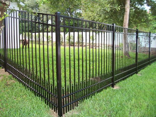 Fenda de metal de fácil montagem Jardim Ornamental Fenda de aço picot Porta deslizante para jardim Cercas tubulares comerciais