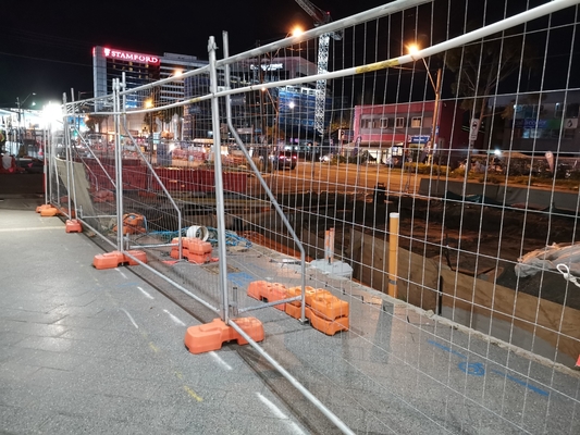 Galvanizado a quente depois de soldado estilo francês porta-bicicletas temporária vedação de barricada