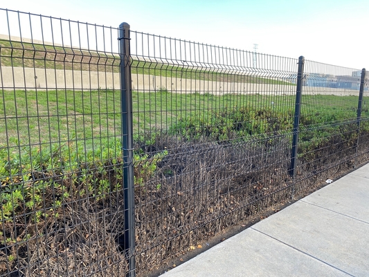 Cercas 3D revestidas com PVC Cercas de malha de arame soldado para segurança e jardinagem