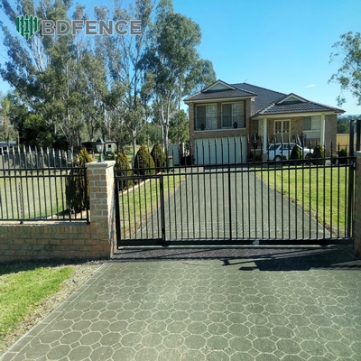 Alta Segurança Galvanizado Metal Palisade Tubular vedação para fácil montagem e sustentável