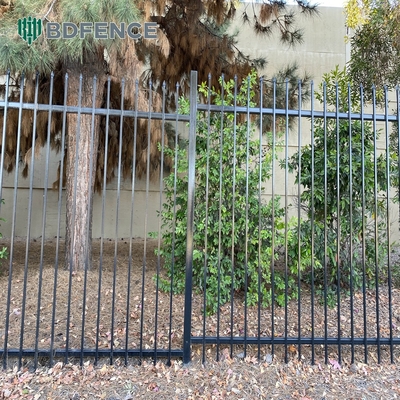 Painéis de vedação de alumínio tubular revestidos de metal em pó preto com piquetes de lança superior 30.000 kg Portões de vedação de peso bruto único