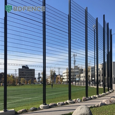 358 Cercas revestidas de PVC Anti-Climb Grelha de parede de fronteira Design Vista clara