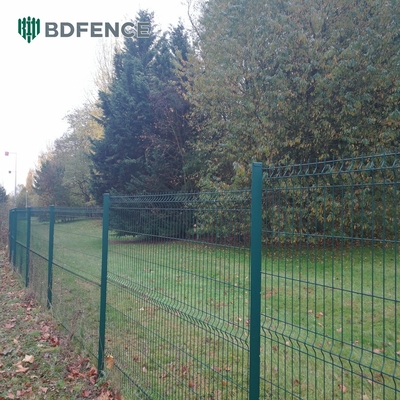 Casa Jardim ao ar livre Triângulo de Metal Dobragem Pvc revestido 3d Wire Mesh Curva Cercas Cercas