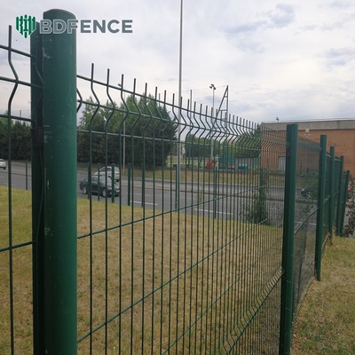 Telha Dia 5mm Metal Mesh Cercas RAL 6005 Verde em pó revestido 3D Cercas painel triângulo Curvatura Cercas Para Construção