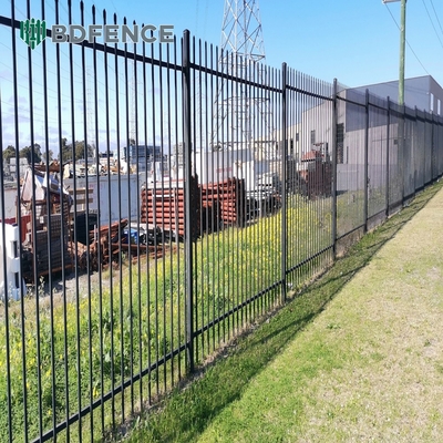 6Ftx8Ft Jardim Cercas de metal preto Cercas de aço galvanizado anti-ferrugem