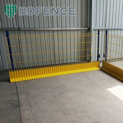 Q235 Cercas de proteção de borda de malha de aço com painel de dedos para construção