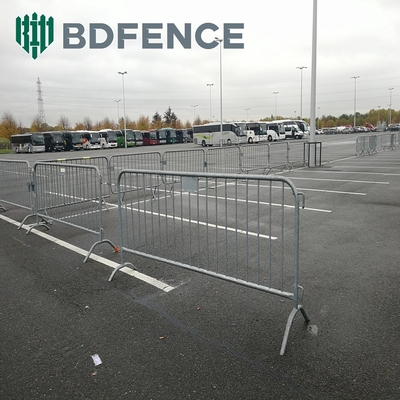 Cercas de perímetro temporário 3D / Cercas de barreira de multidão 2,4 x 2,95m