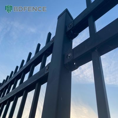 Lança Tubular Pó preto de aço galvanizado Metal vedação de alumínio Ferro vedação de aço Quadrado tubo redondo Picota vedação de aço painel