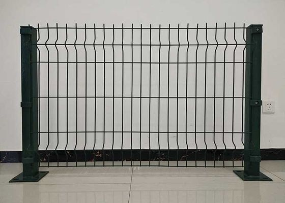 Fábrica Fabricante Chain Link Fazenda Cercas galvanizadas a quente 3d rolos galvanizados de malha de arame soldado Cercas Trellis painel de jardim