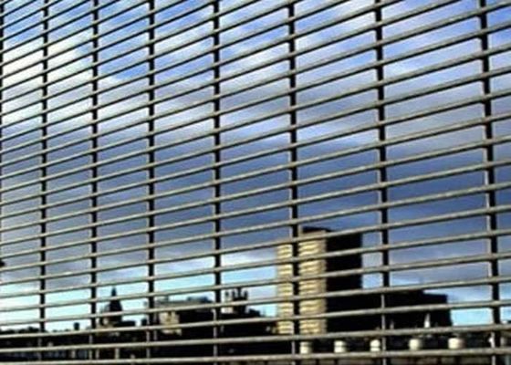 Aeroporto Anti-Climb High Security 358 Clear View Fence Panels (Paneis de vedação de vista clara)