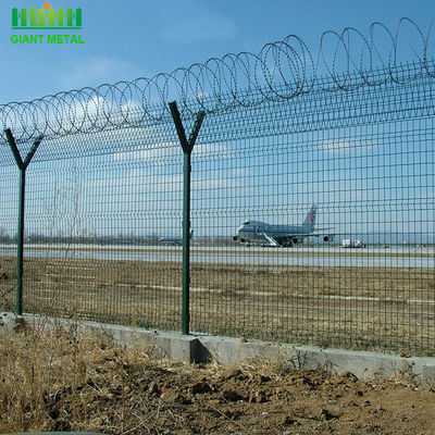 Cerca de segurança aeroportuária em forma de Y With Barbed Wire da altura do cargo 1030mm