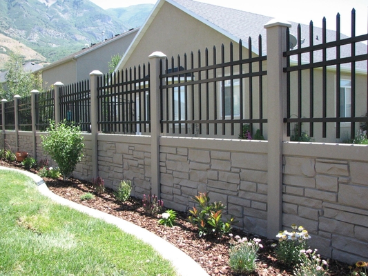 Cercas de aço de jardim com lança preta em cima painéis de aço tubular galvanizado 2.4mL x 2mH