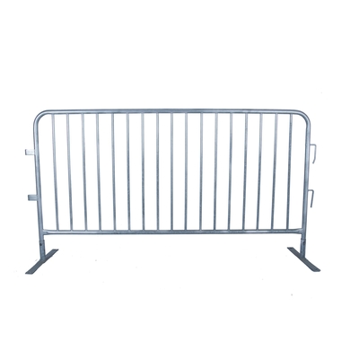 Plástico aço galvanizado de alumínio controle de multidão vedação móvel porta-malas de segurança pedestre evento concerto barreira
