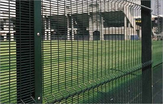 202 Nova malha de arame galvanizado soldado revestido com pó Cercas de segurança de cercas externas 358 Painel de cercas anti-subida